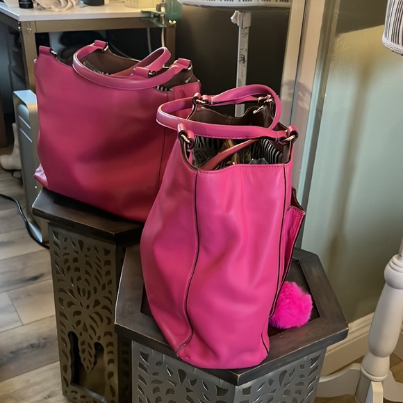 1 hour sale♠️💕 Kate Spade ♠️ large pink leather tote, UIGC - Picture 6 of 15